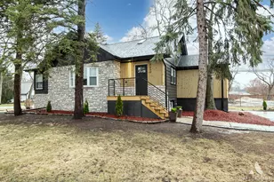 8459 S 85th Ct, Hickory Hills, IL 60457 - Photo 1