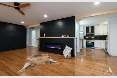 8459 S 85th Court, Hickory Hills, IL 60457 - Photo 18