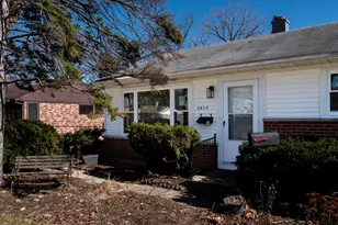 2814 Cardinal Dr, Rolling Meadows, IL 60008 - Photo 2