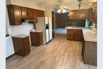 3156 Kentwood Parkway, Rockford, IL 61109 - Photo 6