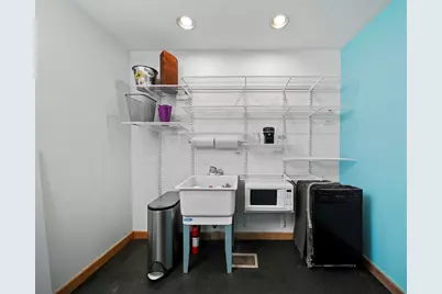 1608 W Cornelia Avenue, Chicago, IL 60657 - Photo 18