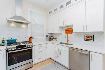 3902 N Saint Louis Avenue, Chicago, IL 60618 - Photo 8