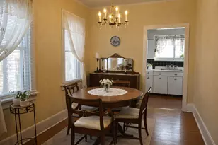 711 Bluff City Blvd, Elgin, IL 60120 - Photo 4