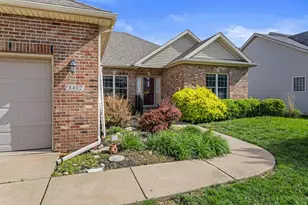 4402 Crossgate Dr, Champaign, IL 61822 - Photo 4