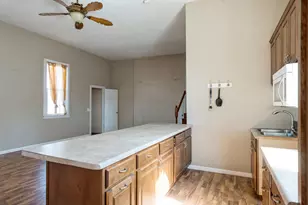 714 20th St, East Moline, IL 61244 - Photo 4