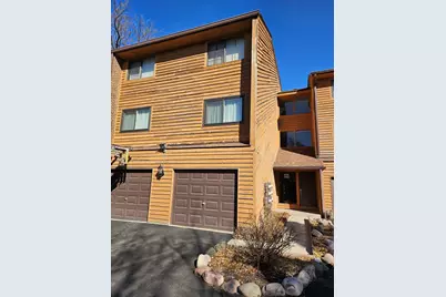 9551 Arrowhead Drive #2F, Hickory Hills, IL 60457 - Photo 1