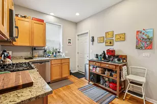 1639 W Farwell Ave, Chicago, IL 60626 - Photo 4