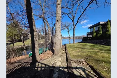 128 Hickory Road, Lake in the Hills, IL 60156 - Photo 30