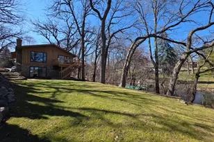 128 Hickory Rd, Lake in the Hills, IL 60156 - Photo 34