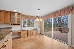 128 Hickory Rd, Lake in the Hills, IL 60156 - Photo 12