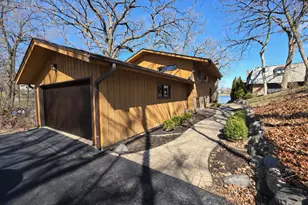 128 Hickory Rd, Lake in the Hills, IL 60156 - Photo 28