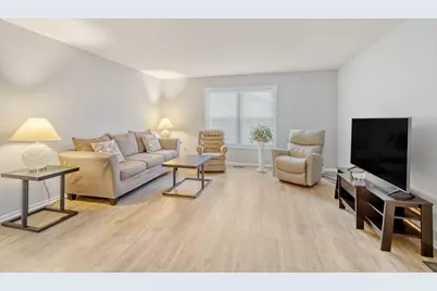 1064 Hampton Harbor #1064, Schaumburg, IL 60193 - Photo 4