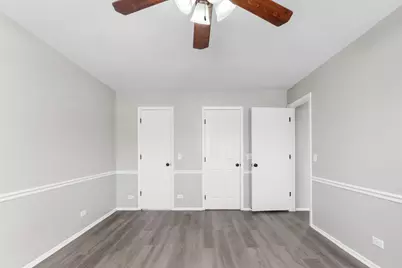 210 Dublin Lane #V2, Schaumburg, IL 60194 - Photo 18