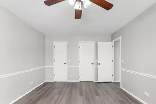 210 Dublin Ln, Schaumburg, IL 60194 - Photo 18