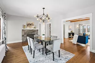 2233 W Greenleaf Ave, Chicago, IL 60645 - Photo 10