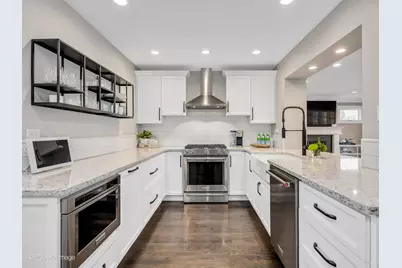 411 Birchwood Road, Hinsdale, IL 60521 - Photo 6