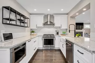 411 Birchwood Rd, Hinsdale, IL 60521 - Photo 6