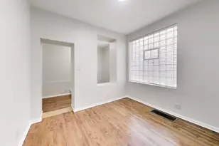 2135 W Division St, Chicago, IL 60622 - Photo 6