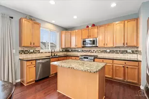 796 Singing Hills Dr, Volo, IL 60073 - Photo 12