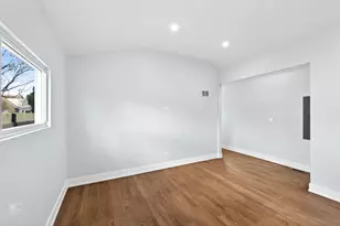 3341 W Iowa St, Chicago, IL 60651 - Photo 20