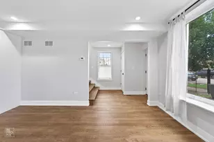 3341 W Iowa St, Chicago, IL 60651 - Photo 12