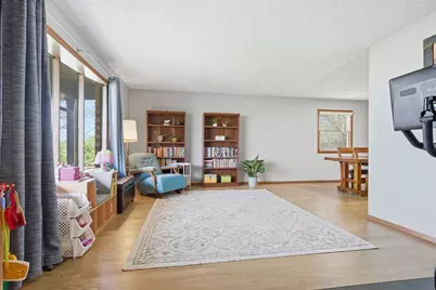 1102 Countryside Lane, Pontiac, IL 61764 - Photo 4