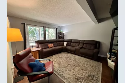 803 Irvine Road #803, Champaign, IL 61822 - Photo 4