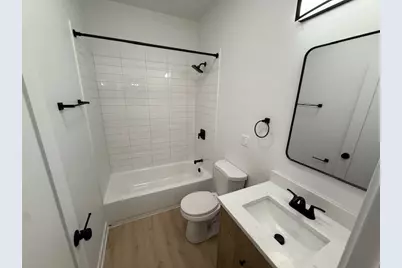 7717 N Sheridan Road #2F, Chicago, IL 60626 - Photo 16