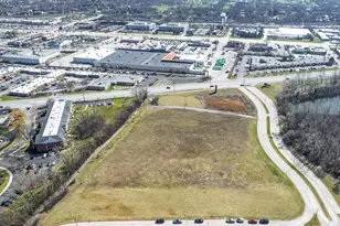 1S625 Oakbrook Lake, Oak Brook, IL 60523 - Photo 8