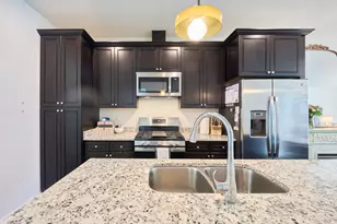 223 S Walnut St, Cortland, IL 60112 - Photo 6