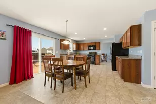 1811 Flagstone St, Joliet, IL 60431 - Photo 10