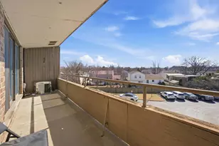 5 E Carriageway Dr, Hazel Crest, IL 60429 - Photo 4