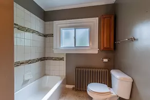 612 E Peru St, Princeton, IL 61356 - Photo 32