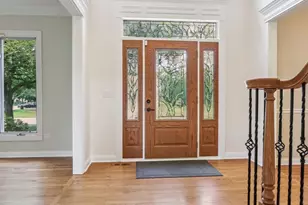 641 Mason Ln, Lake in the Hills, IL 60156 - Photo 6