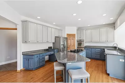 641 Mason Lane, Lake in the Hills, IL 60156 - Photo 16