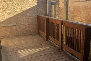 1533 W Hollywood Ave, Chicago, IL 60660 - Photo 20