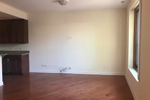 1533 W Hollywood Ave, Chicago, IL 60660 - Photo 2