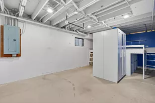 702 Pinehurst Dr, North Aurora, IL 60542 - Photo 34