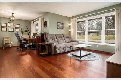 1570 Featherstone Boulevard, Rockford, IL 61107 - Photo 12