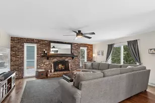 2504 Sun Valley Rd, Lisle, IL 60532 - Photo 10