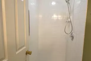 1110 N Farnsworth Ave, Aurora, IL 60505 - Photo 26