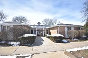 1110 N Farnsworth Ave, Aurora, IL 60505 - Photo 34