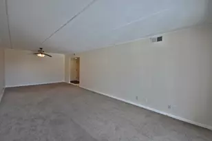 1110 N Farnsworth Ave, Aurora, IL 60505 - Photo 6