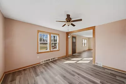 4126 W Il Rt 64, Mount Morris, IL 61054 - Photo 8