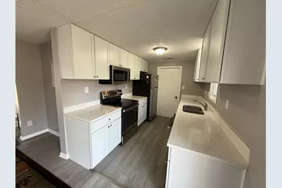 714 Landon Avenue, Winthrop Harbor, IL 60096 - Photo 2