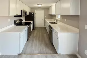 714 Landon Ave, Winthrop Harbor, IL 60096 - Photo 8