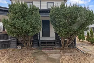 1546 12th Ave, Moline, IL 61265 - Photo 2