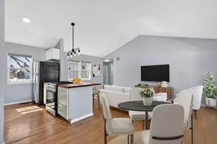 1333 Purdue Ave, Naperville, IL 60565 - Photo 12