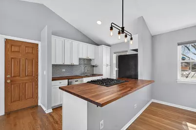 1333 Purdue Avenue, Naperville, IL 60565 - Photo 14