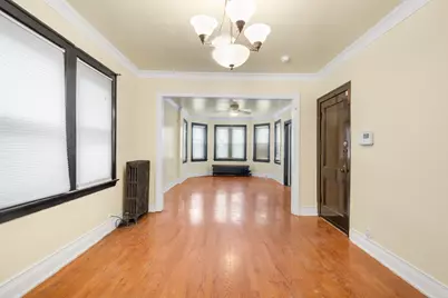 8533 S Oglesby Avenue #2, Chicago, IL 60617 - Photo 4